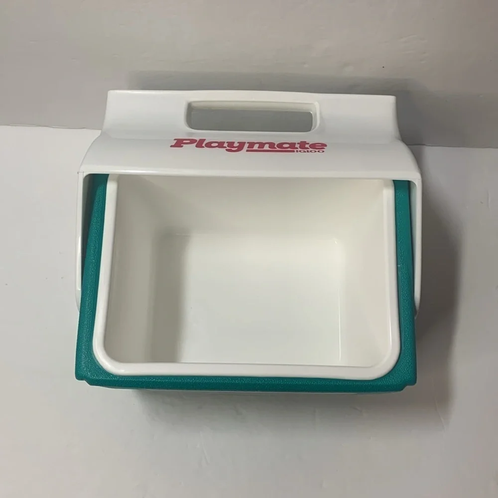 Igloo 4 Qt Mini Playmate Cooler Retro Throwback NWT